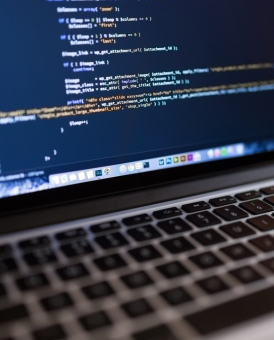 Optimisation des balises HTML, du contenu, de la structure des URLs et des images par Rankaseo